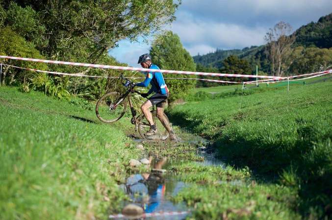 Racing Cyclo-cross in the Eric Long Sleeve Summer Cycle Jersey