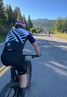 Why We Love Our Men's Split Ends Cargo Pocket Bib Shorts for Long-Distance Riding