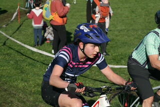 Keeping up at the Hutt Cross in the women's Sailor