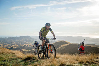 Hawkes Bay Hills - The Bee Cycle Jersey makes an appearance